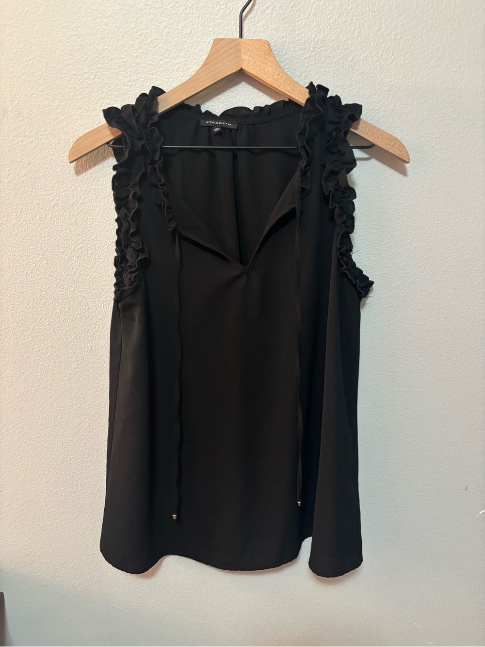 ⚡️Staccato Black Ruffle Sleeveless V-Neck Camisole